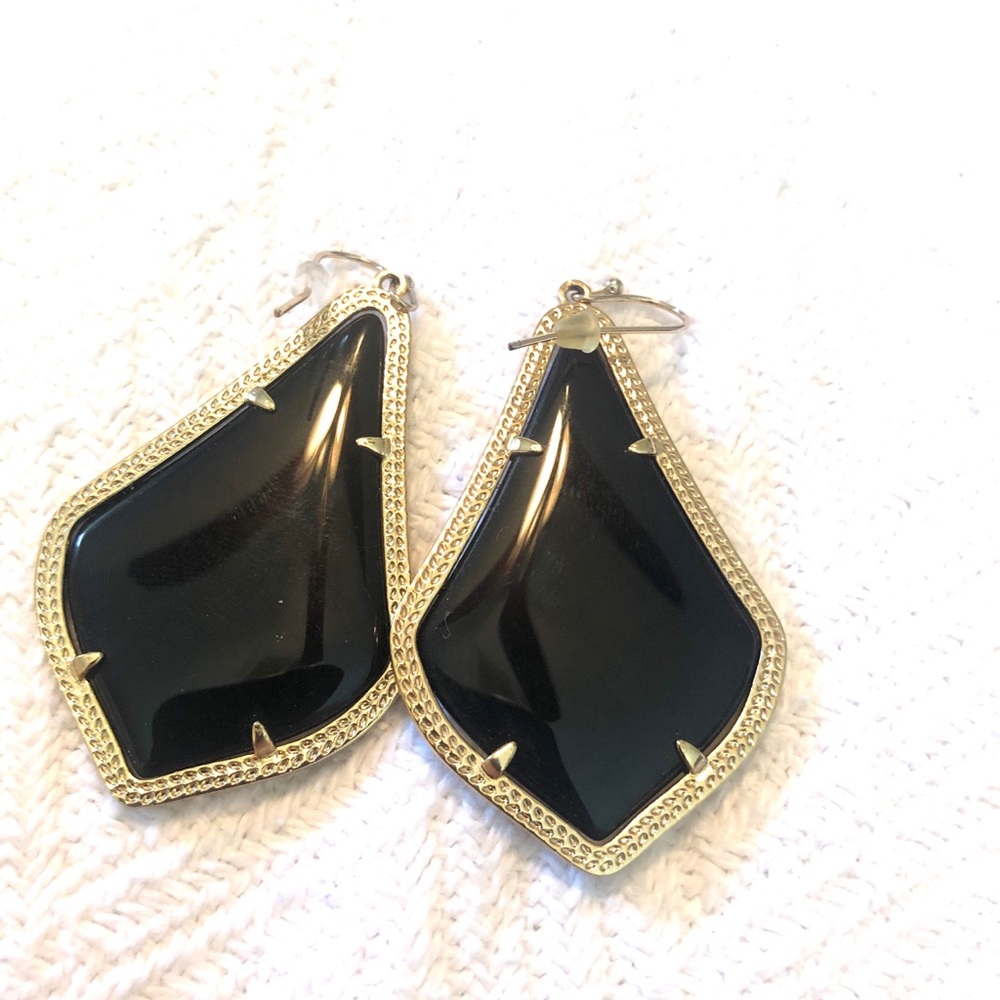 Kendra Scott black earrings